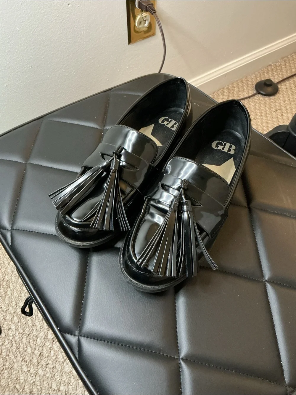 GB Women’s Black Patent Tassel Loafers Size 6.5